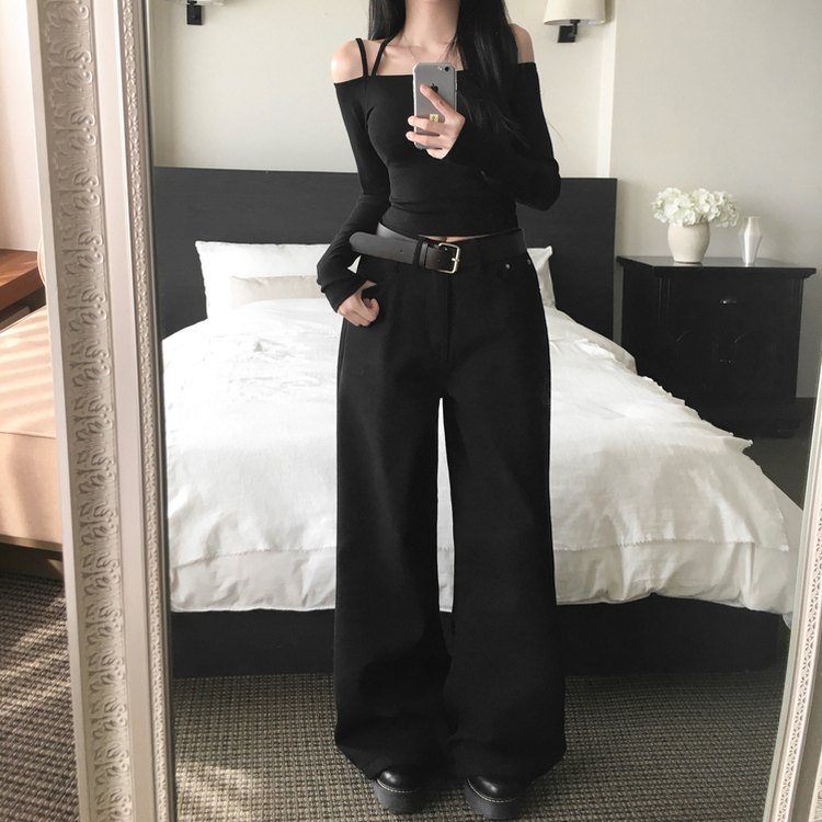 페니 홀터넥 스트랩 오프숄더 긴팔 크롭 티셔츠 블랙