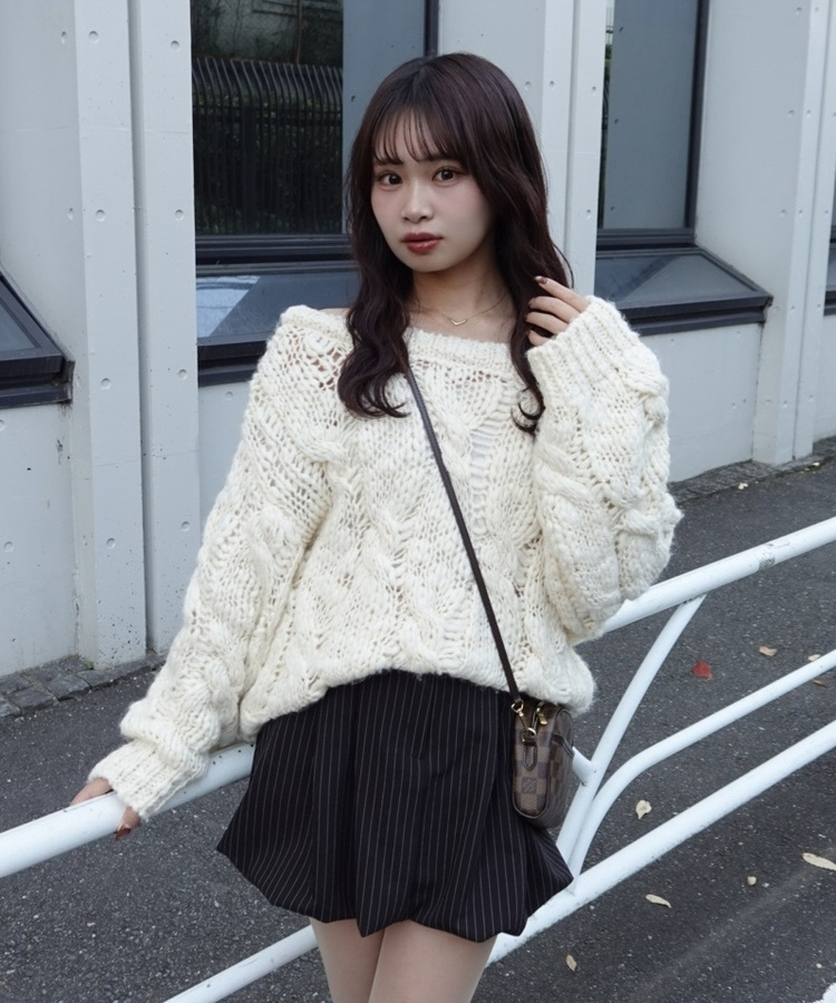 스트라이프 벌룬 포켓 밴딩 미니 스커트 블랙