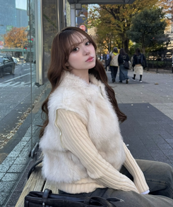 ファーニットカラージップアップ BEIGE