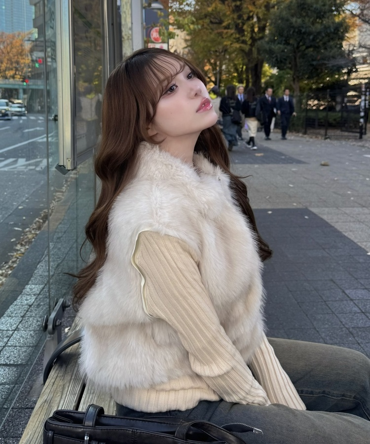 ファーニットカラージップアップ BEIGE