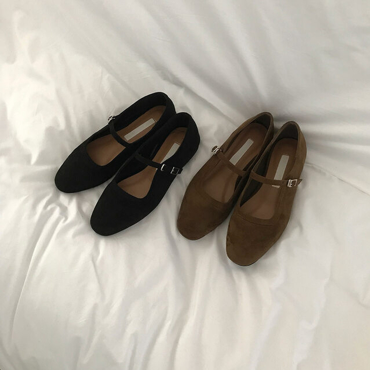 スエードメリージェーンシューズ