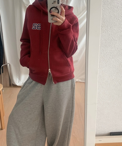 【起毛】92ワッペンスリムフードジップアップ WINE