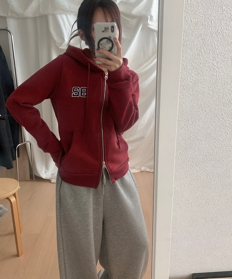 【起毛】92ワッペンスリムフードジップアップ WINE