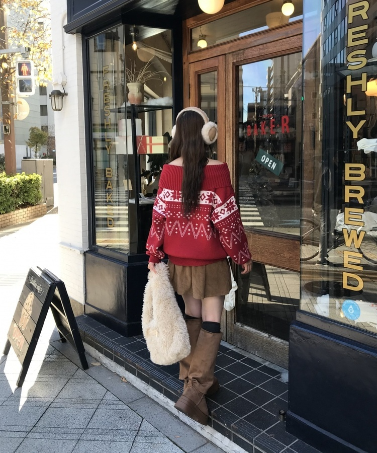 눈꽃 벌룬 오프숄더 티 레드