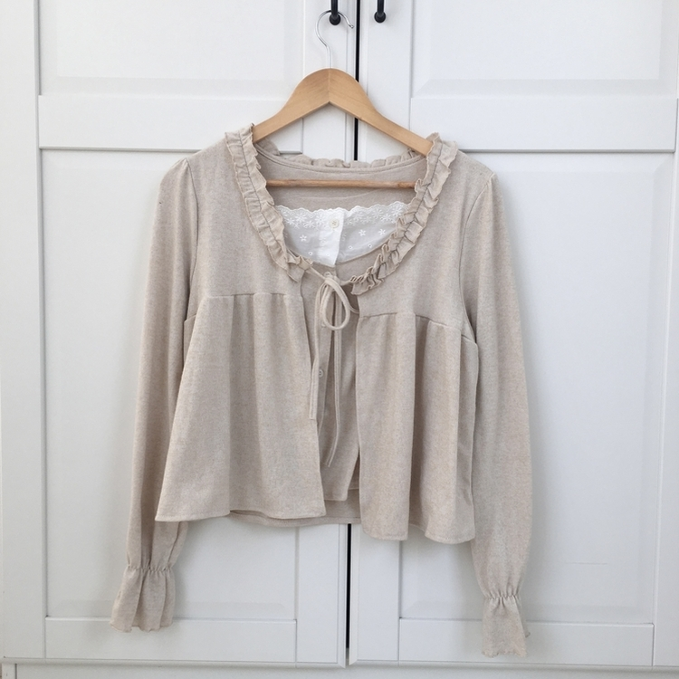 부들소재 리본 프릴 나시 일체형 반팔 블라우스 나시 바선생 레이스