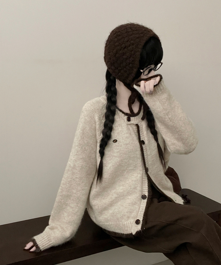 [포근.따뜻/울함유]루에팬던트단추포인트배색라운드루즈핏울니트가디건(3color) 아이보리