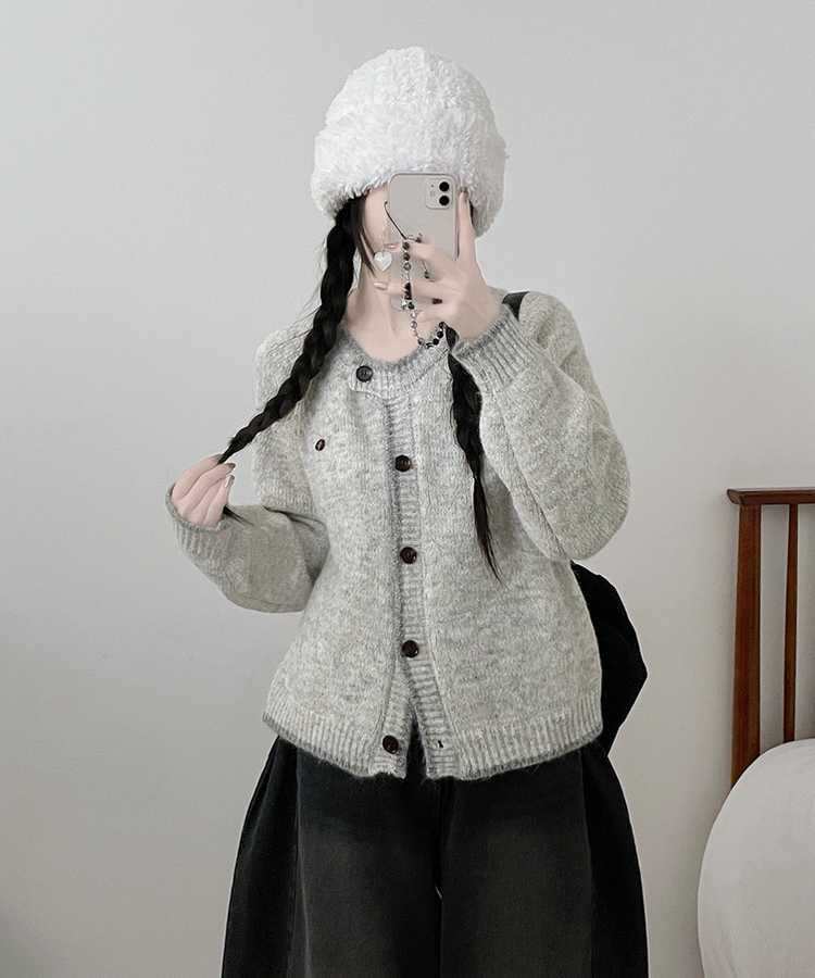 [포근.따뜻/울함유]루에팬던트단추포인트배색라운드루즈핏울니트가디건(3color) 연그레이