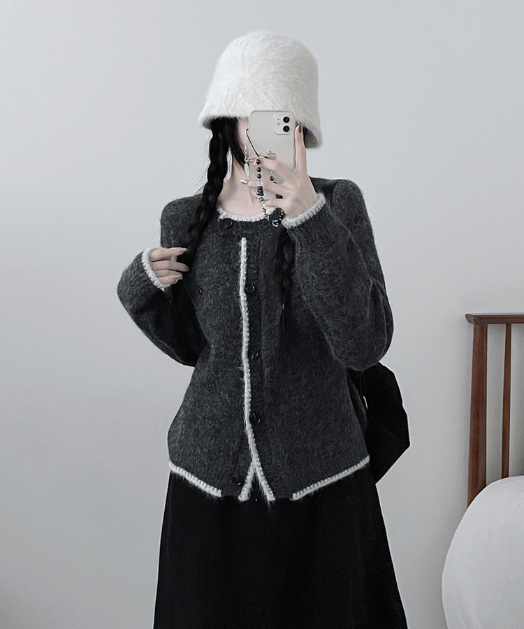 [포근.따뜻/울함유]루에팬던트단추포인트배색라운드루즈핏울니트가디건(3color) 먹색