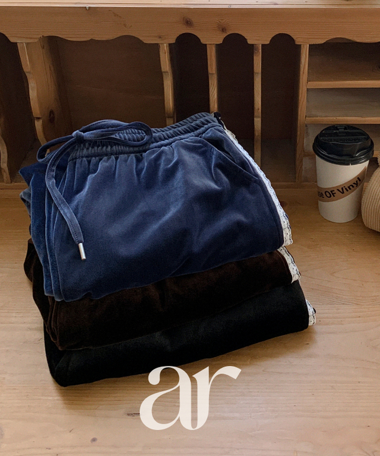 （抜け感×甘辛MIX♥）   レース付き ベロア ジョガーパンツ