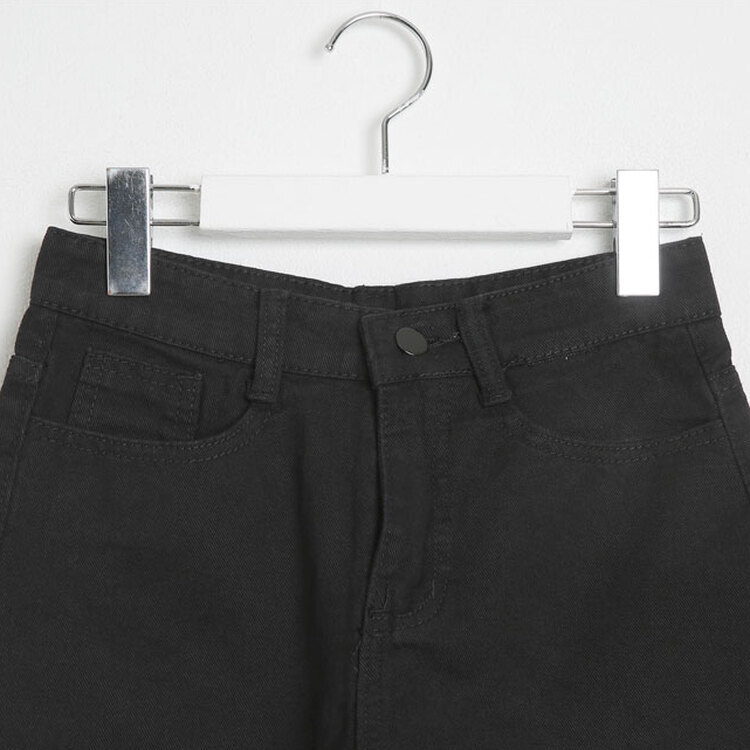 컷오프 하의 캐주얼 반바지