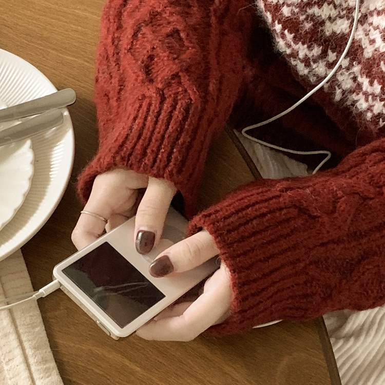 ノルディックケーブルニット RED