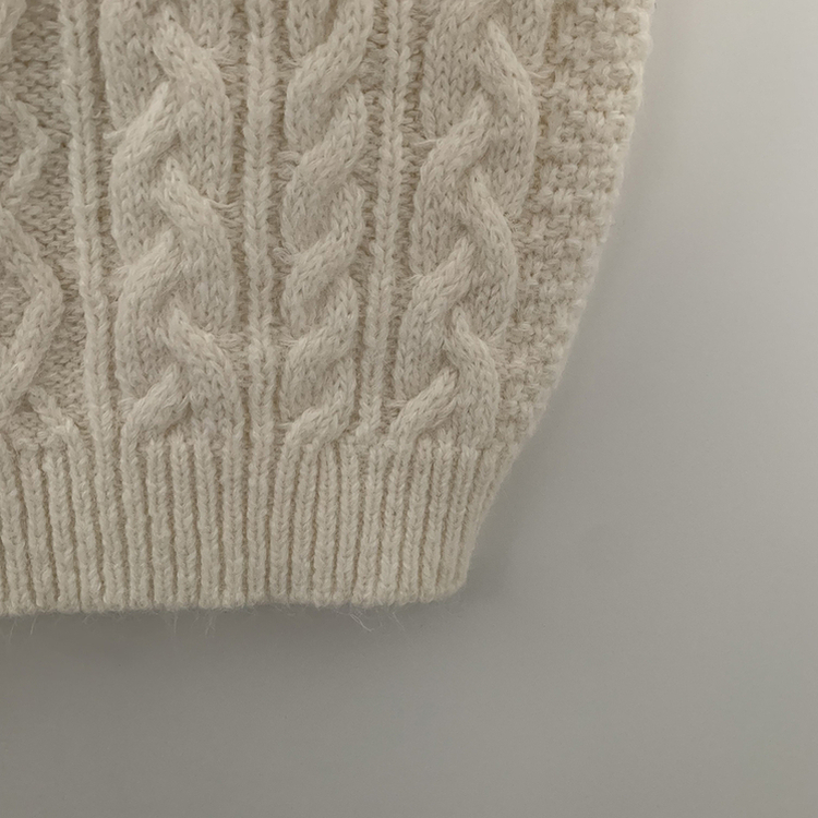 ノルディックケーブルニット