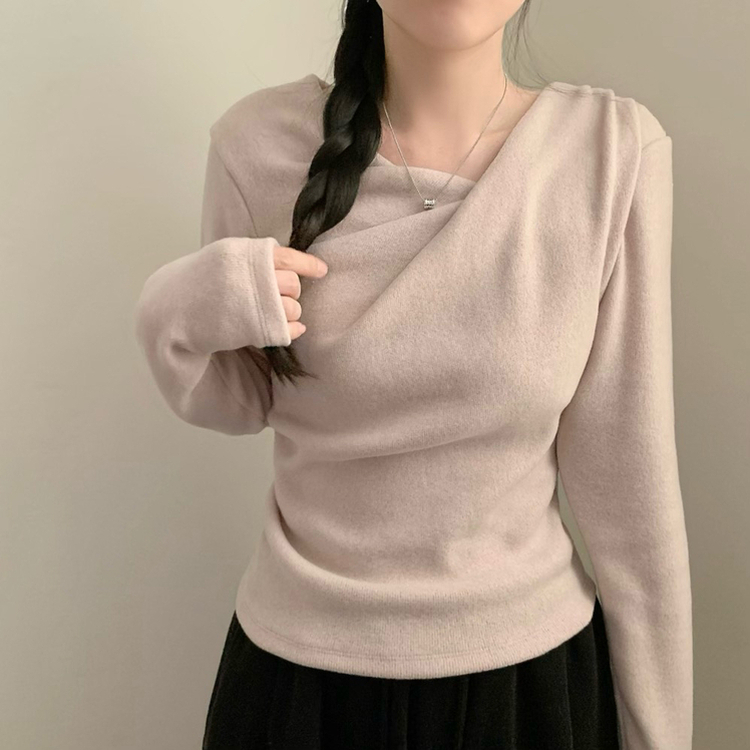 뮤즈 드레이프 기모 긴팔 겨울 상의 겨울옷 연말룩 크리스마스 긴팔티 기모티 베이지