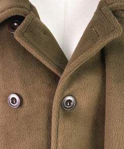 ボタンハイネックダブルウールコート