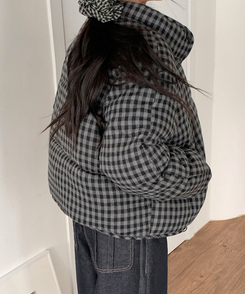 ハイネックチェックショートダウン BLACK