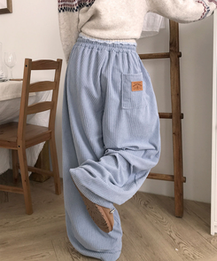 [고퀄보장｡‧˚/인생핏] 마크 코듀로이 와이드 핀턱 뒷포켓패치 밴딩 트레이닝 팬츠 소라