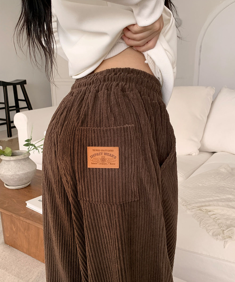 [고퀄보장｡‧˚/인생핏] 마크 코듀로이 와이드 핀턱 뒷포켓패치 밴딩 트레이닝 팬츠 밤색