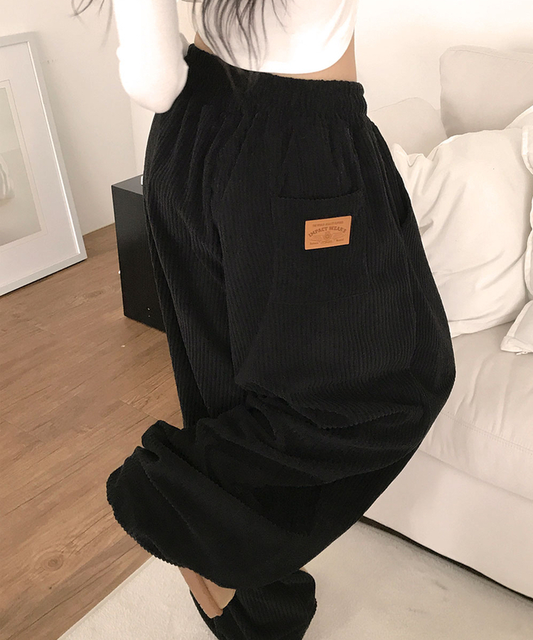 [고퀄보장｡‧˚/인생핏] 마크 코듀로이 와이드 핀턱 뒷포켓패치 밴딩 트레이닝 팬츠 블랙