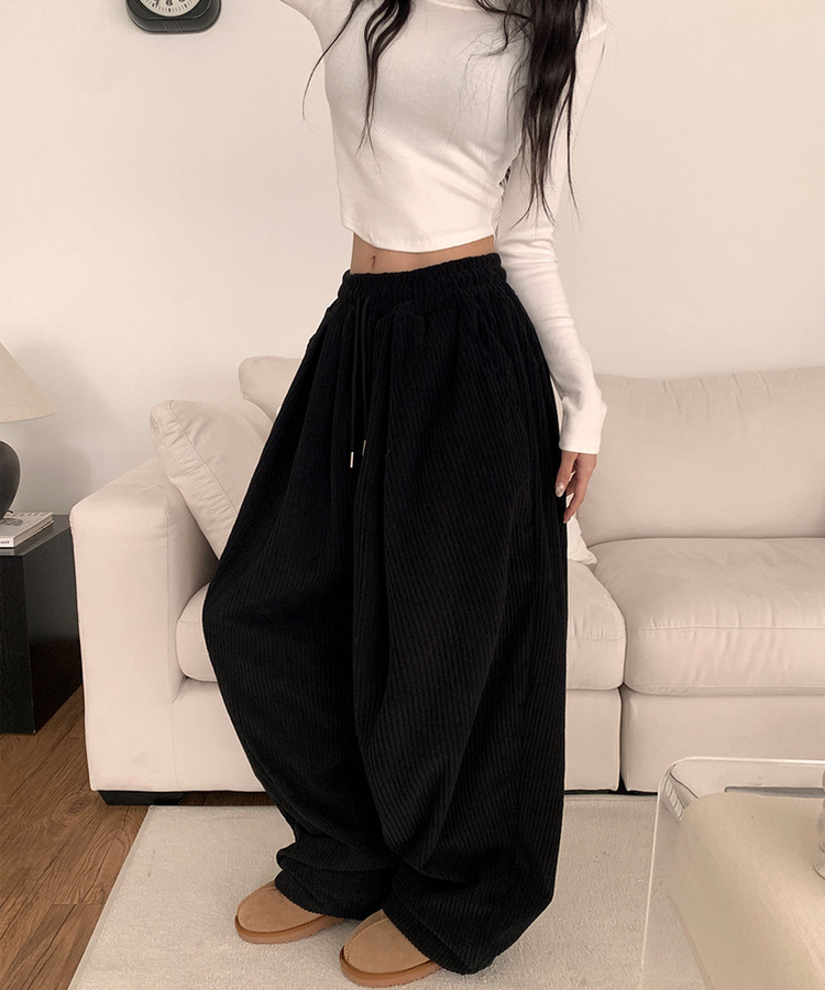 [고퀄보장｡‧˚/인생핏] 마크 코듀로이 와이드 핀턱 뒷포켓패치 밴딩 트레이닝 팬츠 블랙