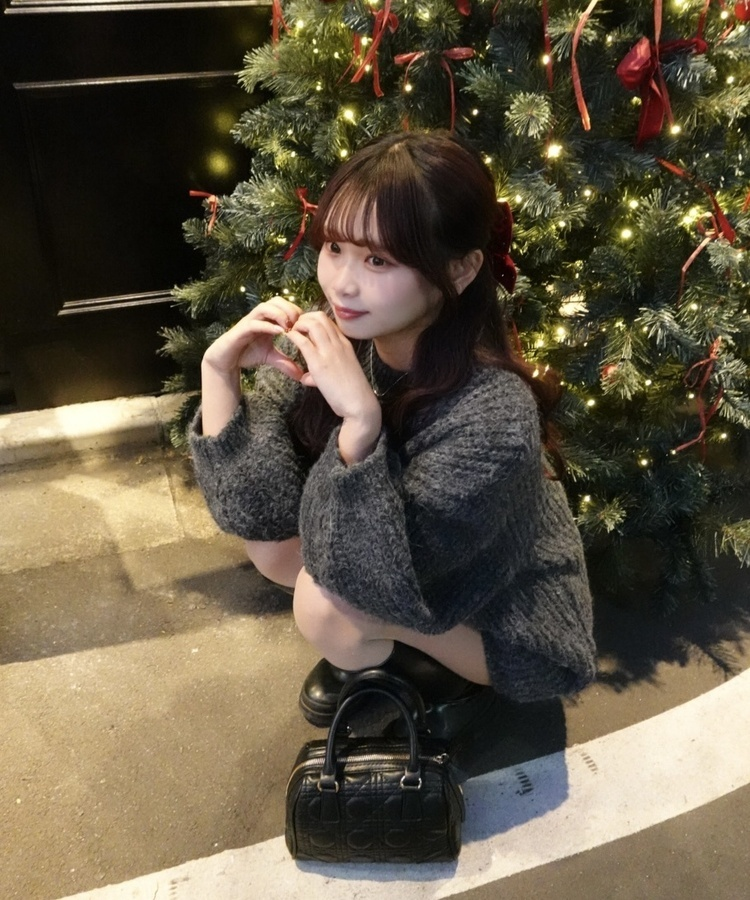 보카시 박시핏 니트 원피스 차콜