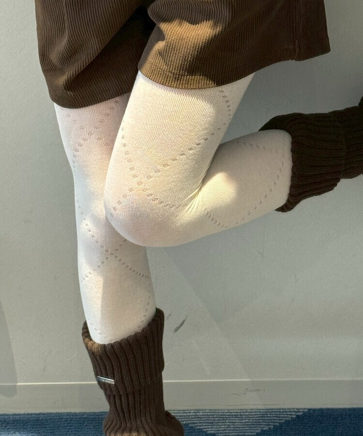 아가일 펀칭 스타킹 아이보리