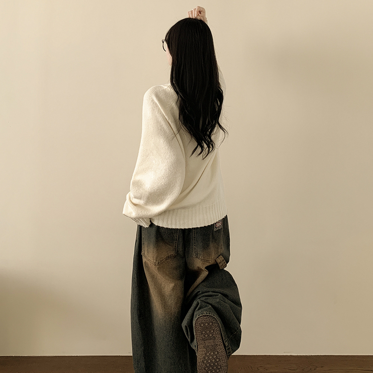 부드러운 폭닥함 여리여리 아방핏 라운드넥 래글런 오버핏 나그랑 오버핏 긴팔니트 빅사이즈 화이트