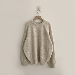 여리함 보장하는 글로리 나그랑 겨울 라운드 와펜 긴팔 니트