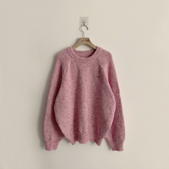 여리함 보장하는 글로리 나그랑 겨울 라운드 와펜 긴팔 니트