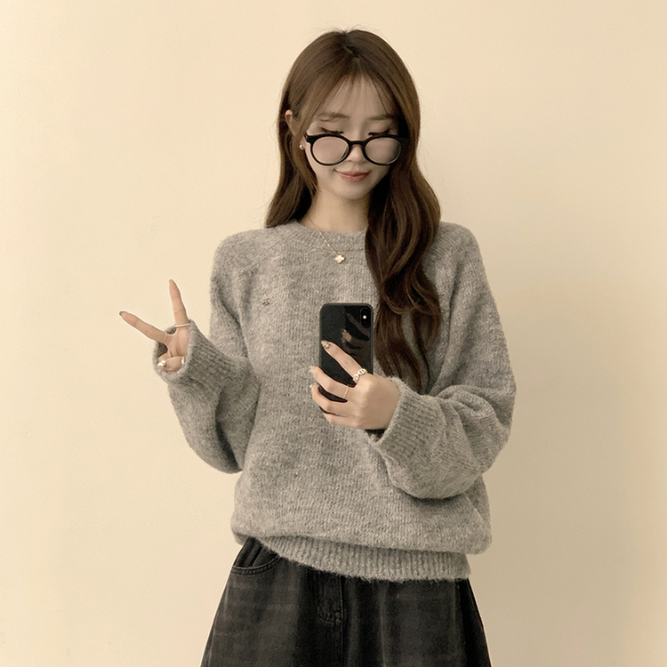 여리함 보장하는 글로리 나그랑 겨울 라운드 와펜 긴팔 니트 그레이