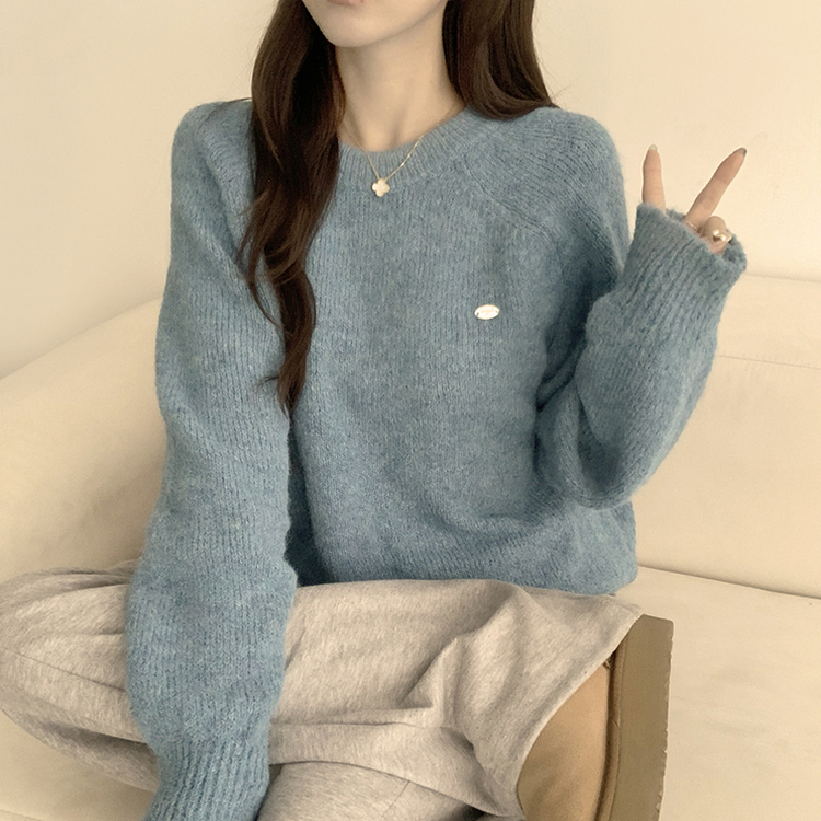 여리함 보장하는 글로리 나그랑 겨울 라운드 와펜 긴팔 니트 블루