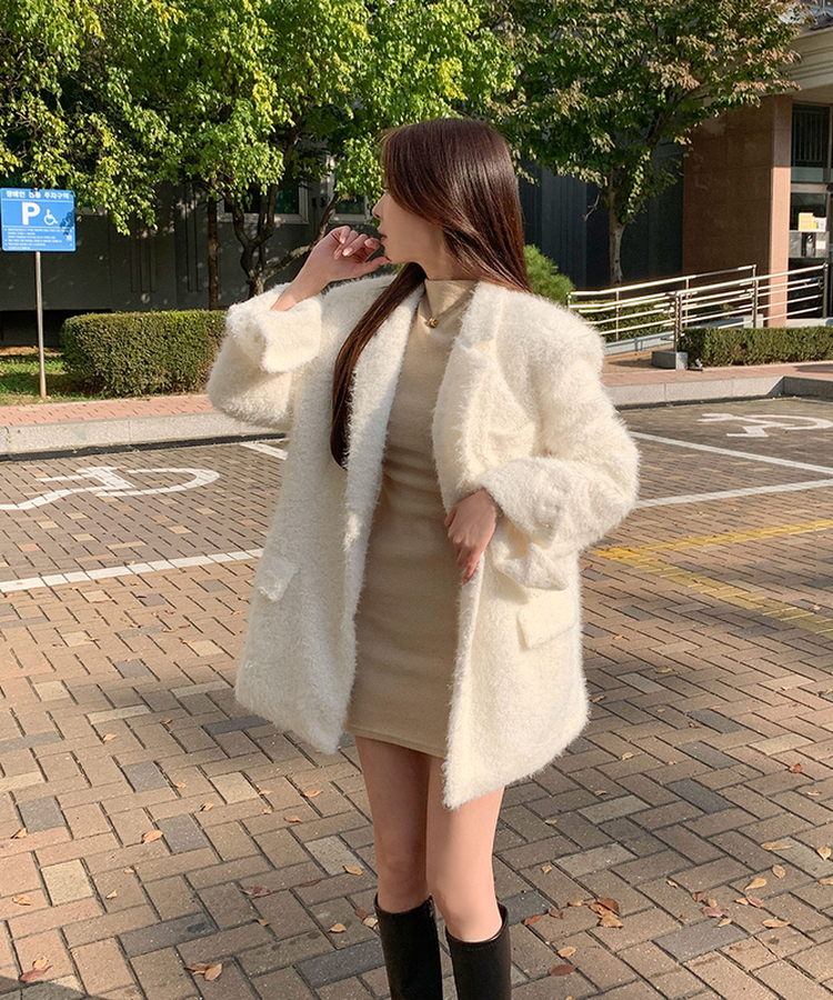 부클 누빔 안감 퍼 어깨패드 겨울 하객룩 자켓