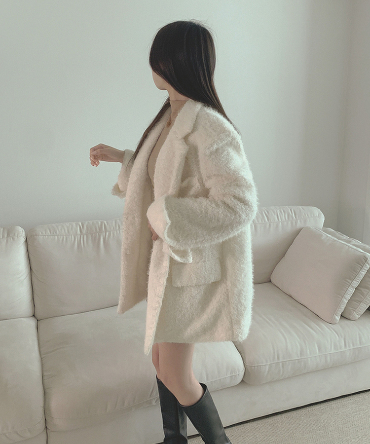 부클 누빔 안감 퍼 어깨패드 겨울 하객룩 자켓