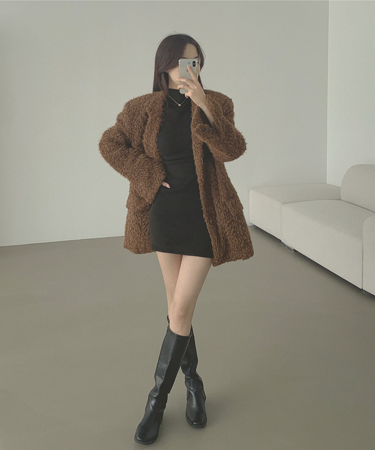 부클 누빔 안감 퍼 어깨패드 겨울 하객룩 자켓