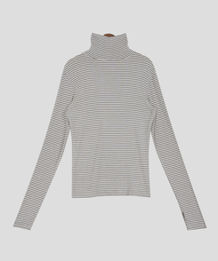 ストライプタートルネックTシャツ