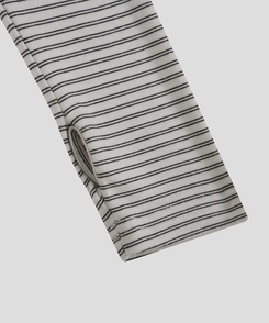 ストライプタートルネックTシャツ