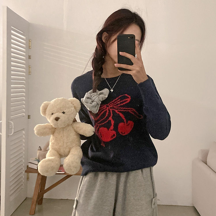 체리베리 라운드넥 루즈핏 니트 네이비