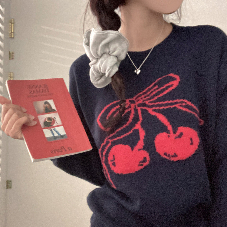 체리베리 라운드넥 루즈핏 니트 네이비