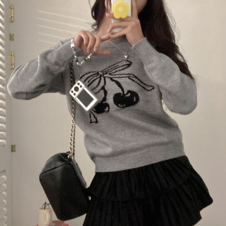 체리베리 라운드넥 루즈핏 니트 그레이