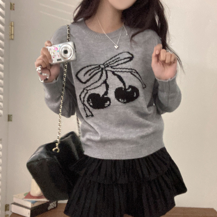 체리베리 라운드넥 루즈핏 니트 그레이