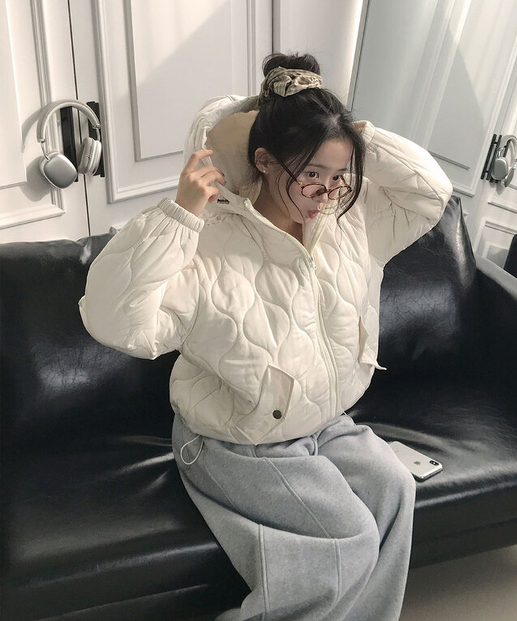에타 깔깔이 항아리 하프넥 후드 패딩 밑단스트링 아방핏 루즈핏 포켓 후드스트링 데일리 겨울패딩 아이보리