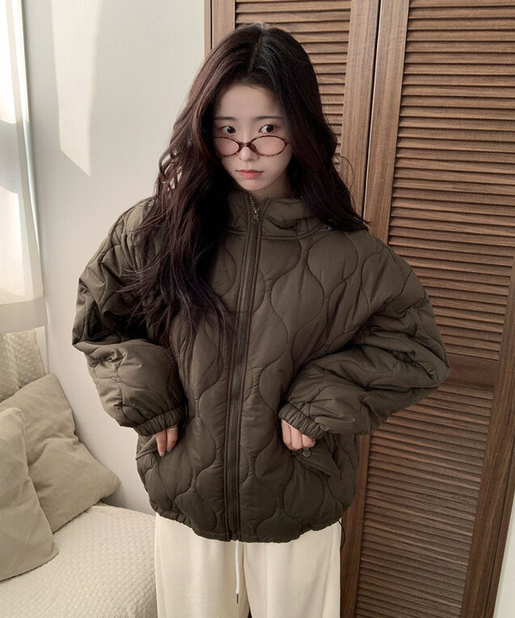 에타 깔깔이 항아리 하프넥 후드 패딩 밑단스트링 아방핏 루즈핏 포켓 후드스트링 데일리 겨울패딩 카키