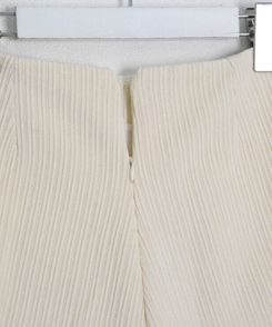 ボタンショートパンツ