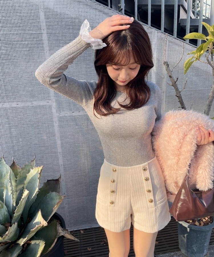 버튼 숏 팬츠 아이보리