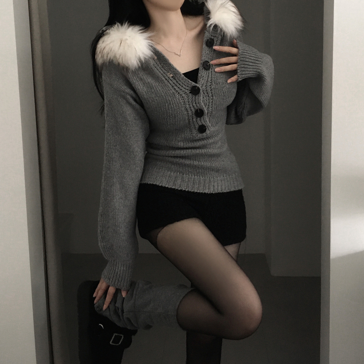 スリットボタンスリムファーフードニット GREY