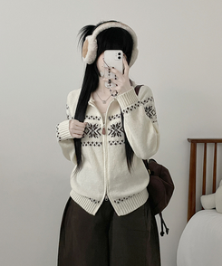 ノルディックニットジップアップ IVORY