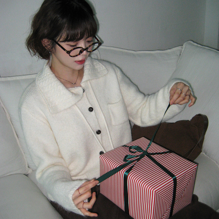 네브 꽈배기 카라 리본 포켓 니트 가디건 아이보리