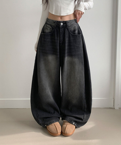 극세사융기모 제드 융기모 사이드핀턱 캣브러쉬 워싱 스냅버튼 조거 와이드 벌룬핏 데님 팬츠 블랙