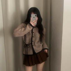 프레젠트 리본 배색 울 라운드넥 니트가디건 베이지