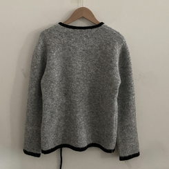 프레젠트 리본 배색 울 라운드넥 니트가디건