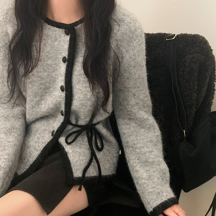 프레젠트 리본 배색 울 라운드넥 니트가디건 그레이